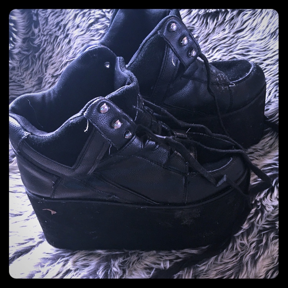 YRU platform sneakers